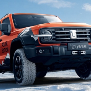 限量300台！坦克300极地版上市，柴油/汽油双动力可选